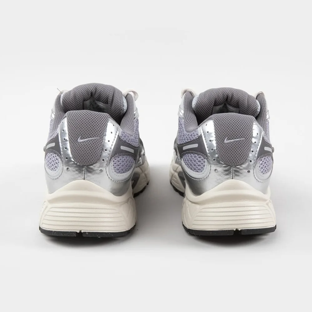 Men's Nike V5 RNR - Picture 5 of 7